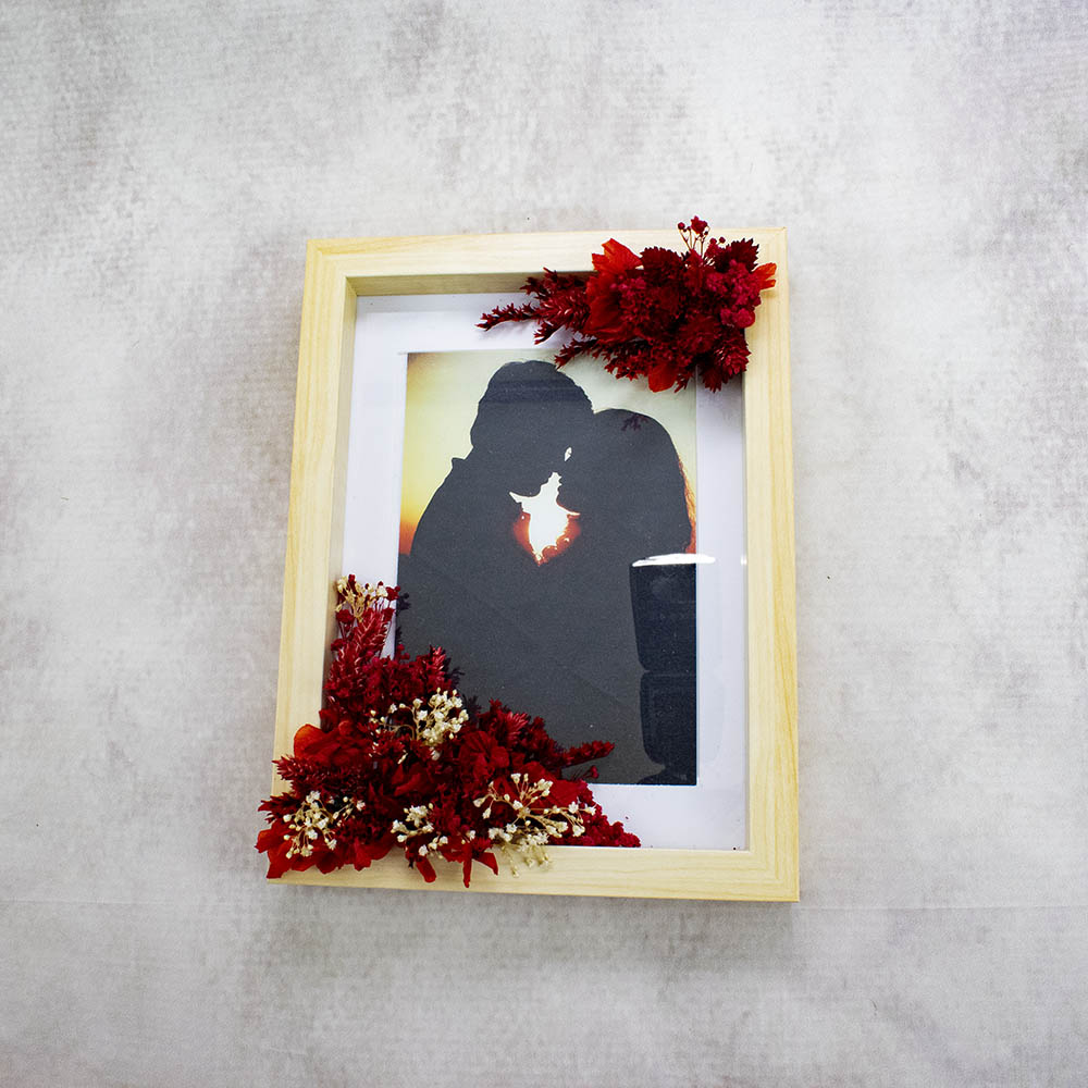Marco de flores con flores secas