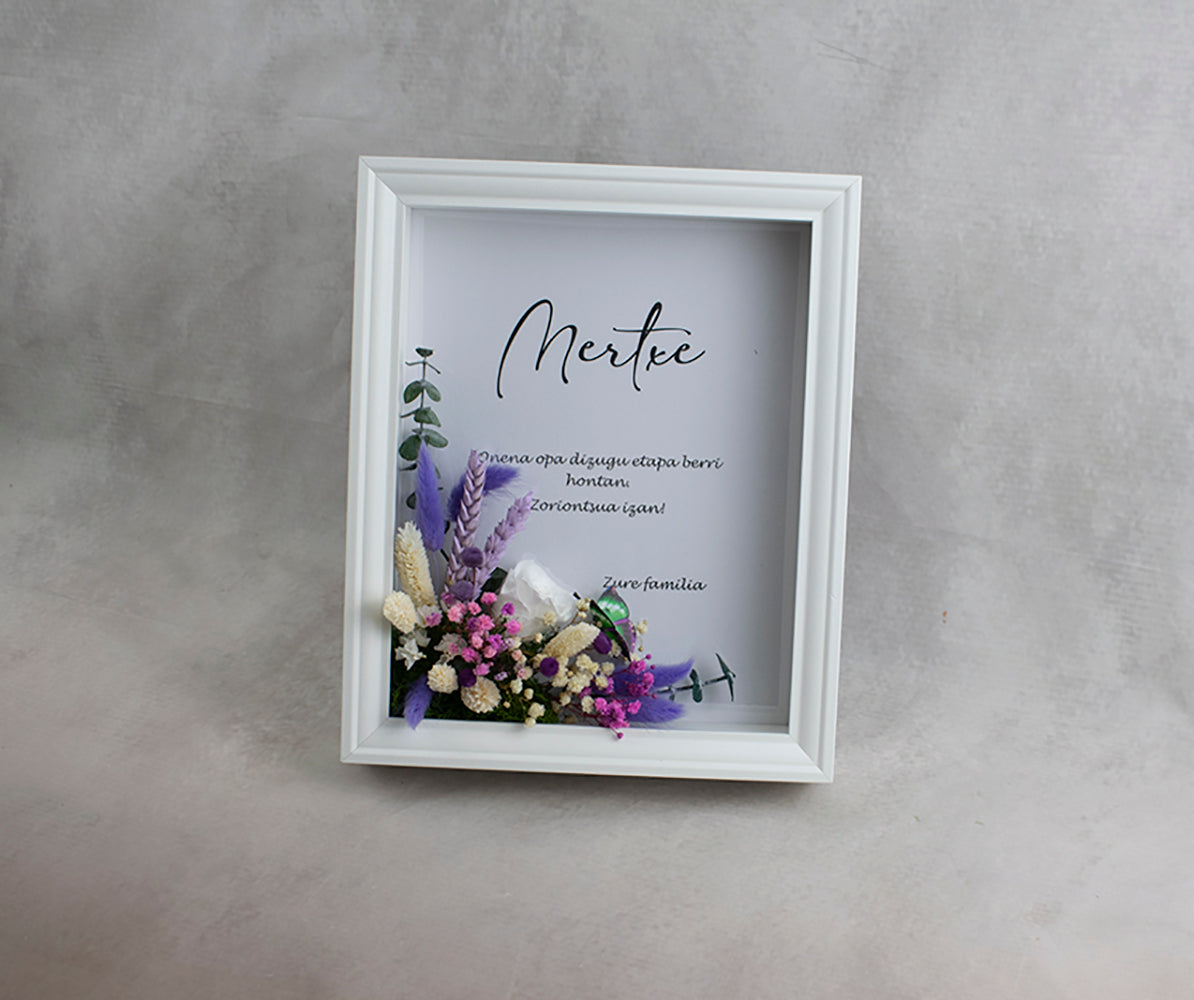 Marco de jubilación con flores bonito