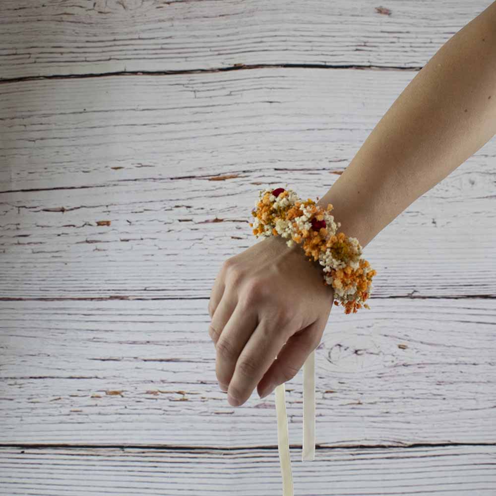 Brazalete de florecillas Lina