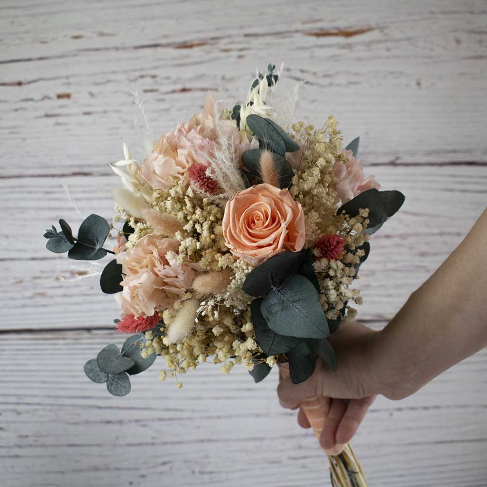 RAMO PRESERVADO DE ROSAS Y HORTENSIAS