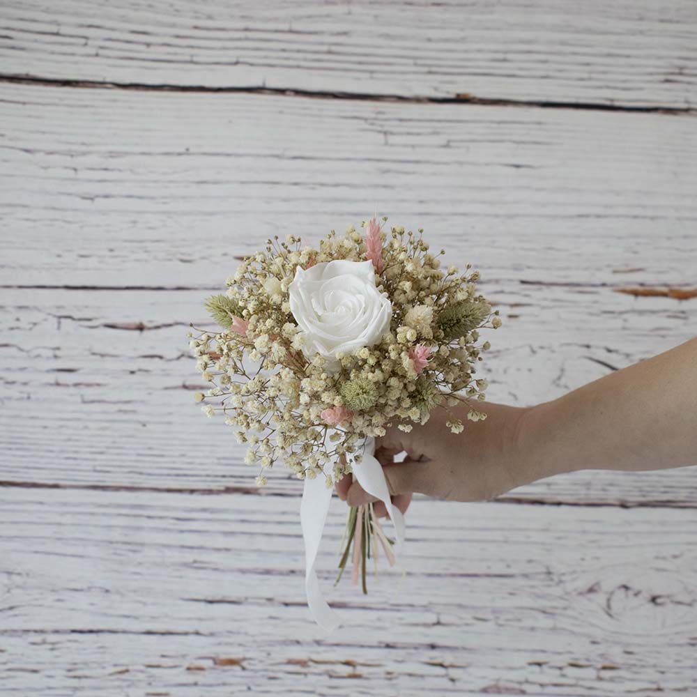 ramito pequeño rosa blanca