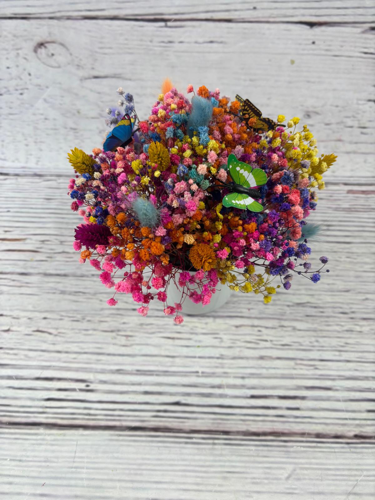 Tacita con mariposas