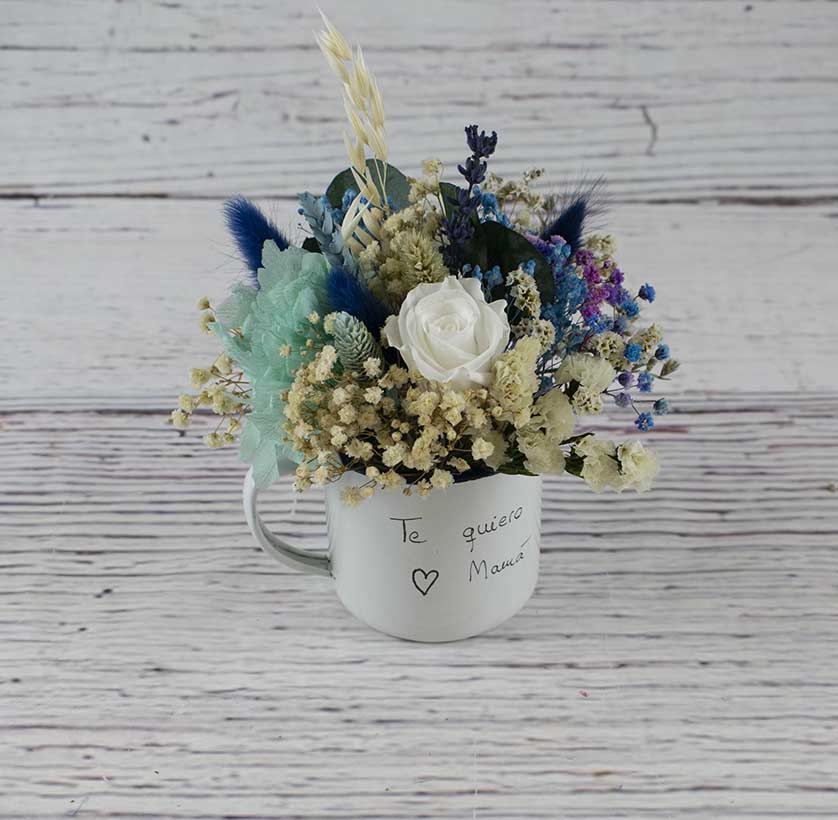 taza regalo con floes secas