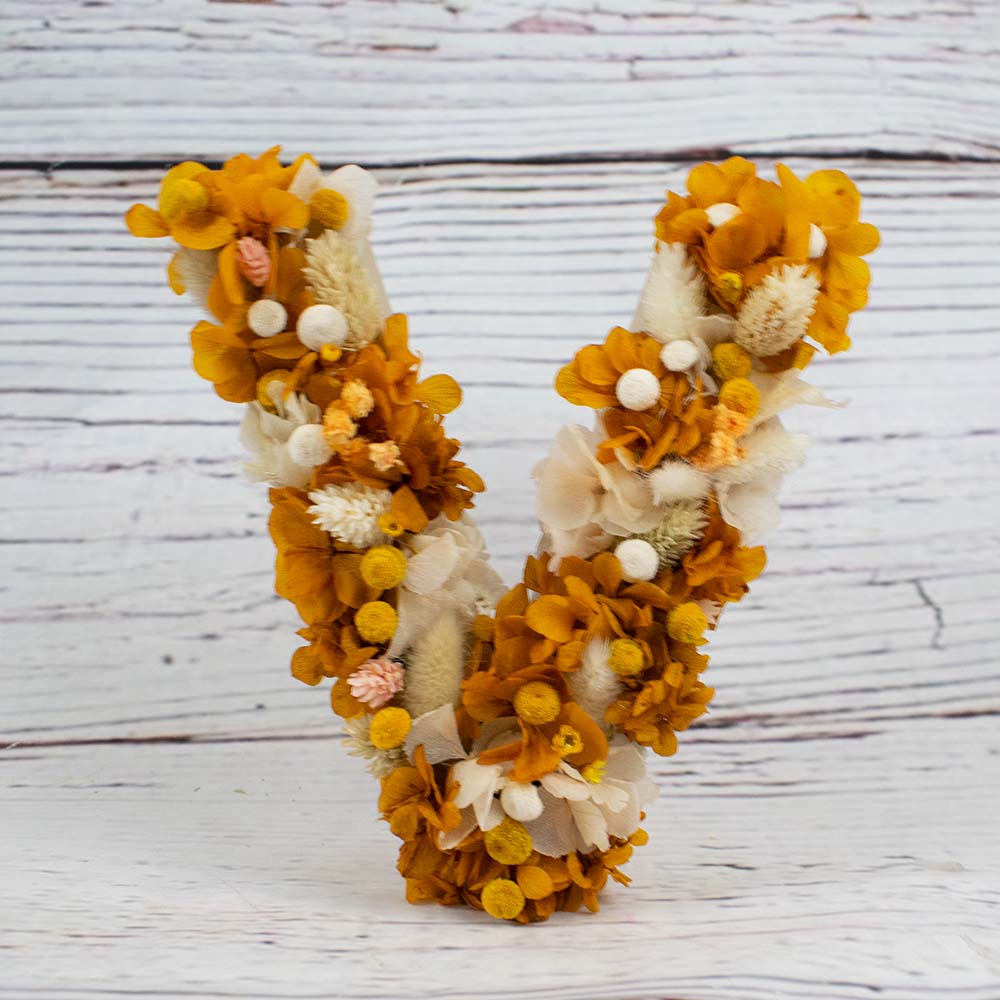 Letras baratas con flores preservadas Irene