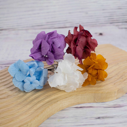 Horquilla con flores de hortensia