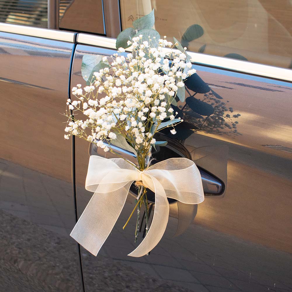 Ramillete de flores para coche