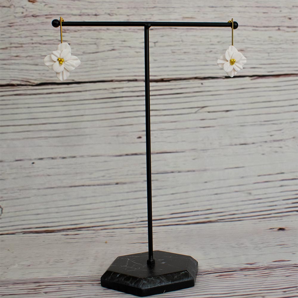 Pendientes bonitos con flores Azahar