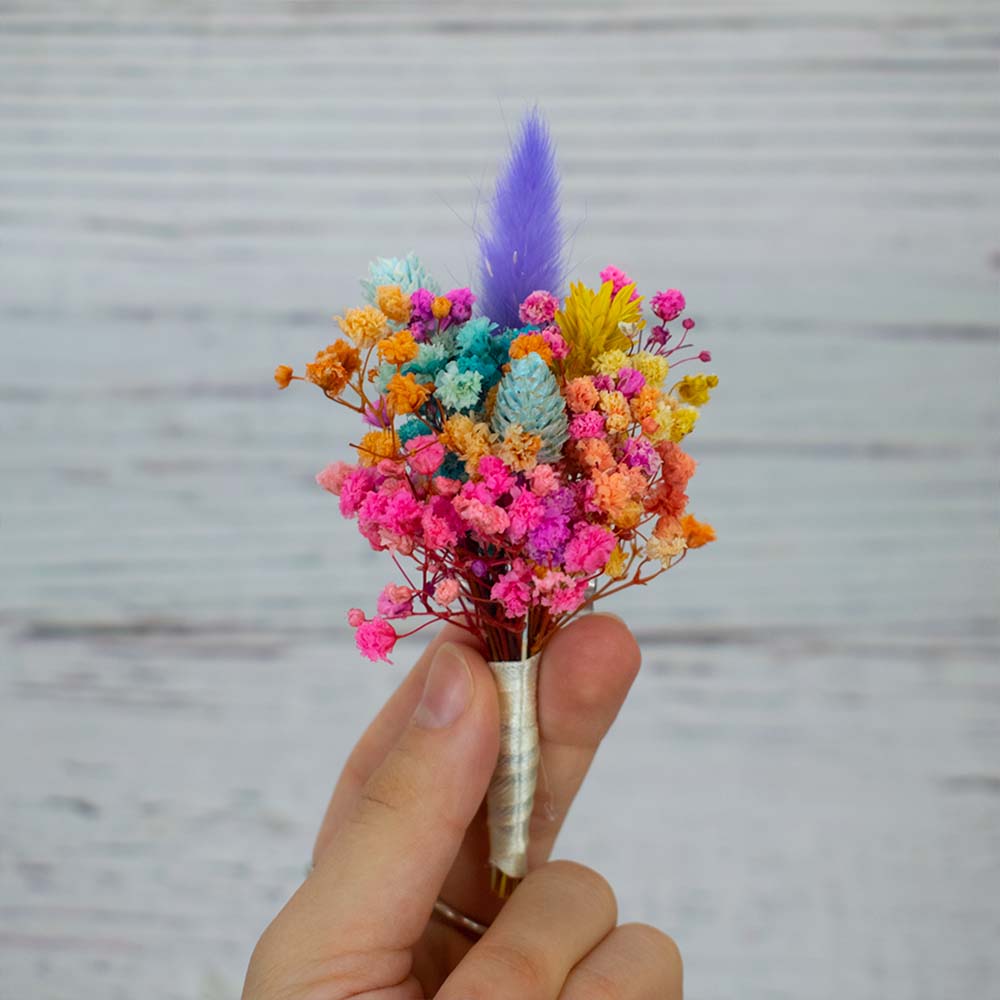 prendido de flores de colores