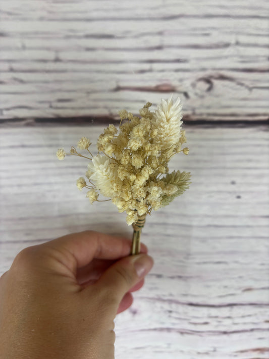 Prendido pequeño de flores