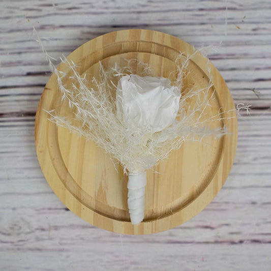 Prendido romántico rosa blanca Beatrice