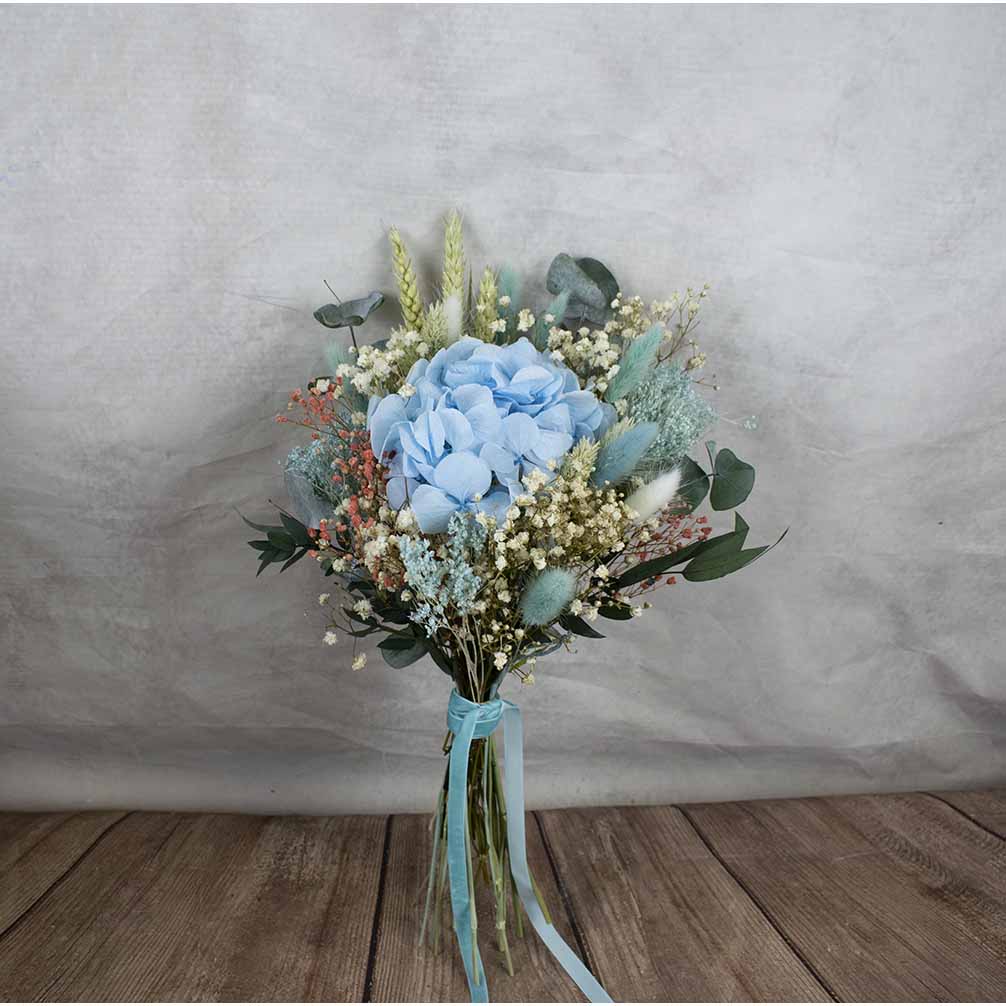 Ramo de hortensia y eucalipto preservado