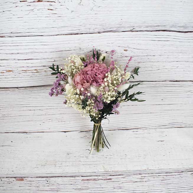 ramo con hortensi preservada