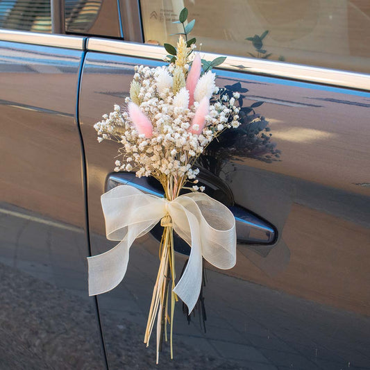 Ramillete de flores para coche
