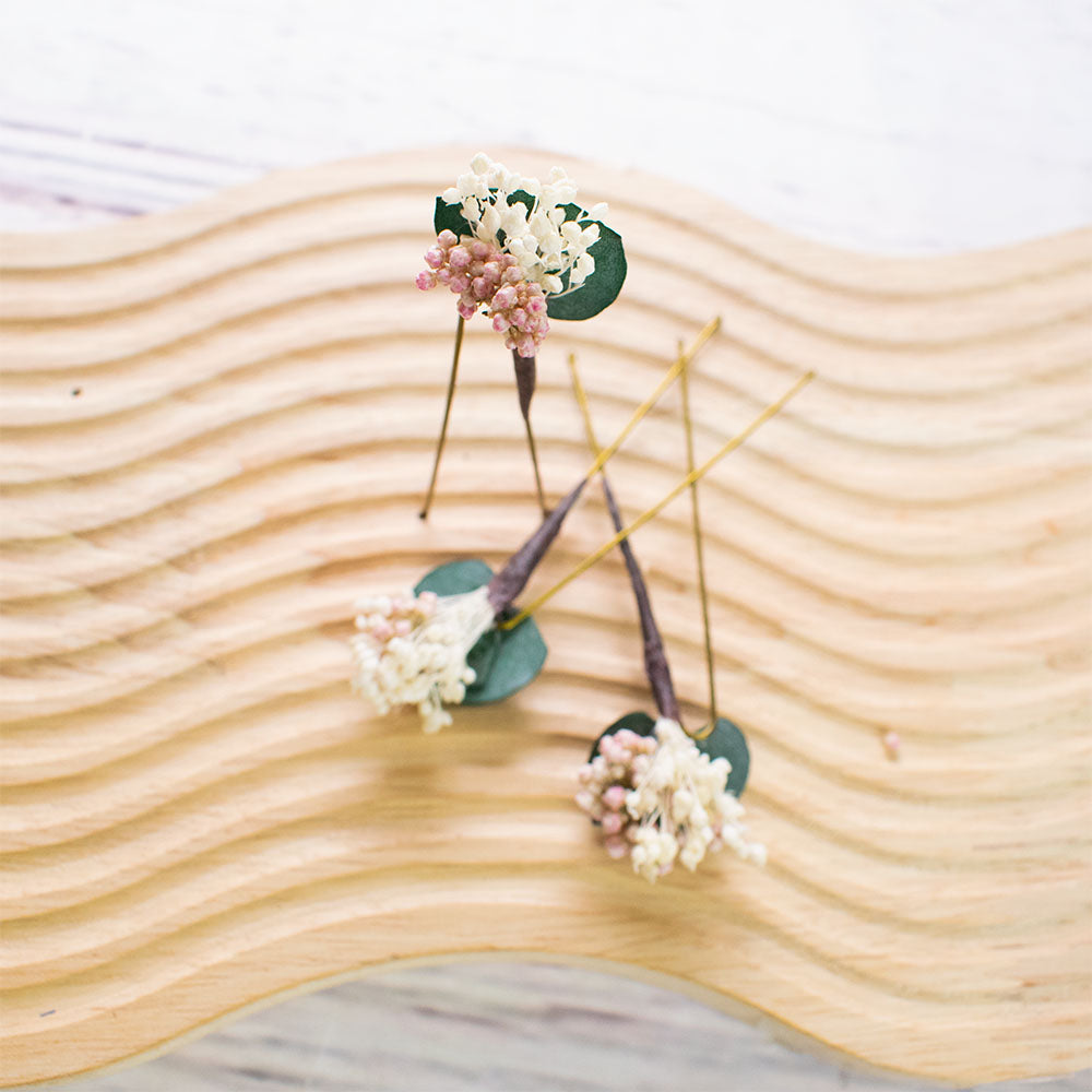 Horquillas de flores crema Hilda