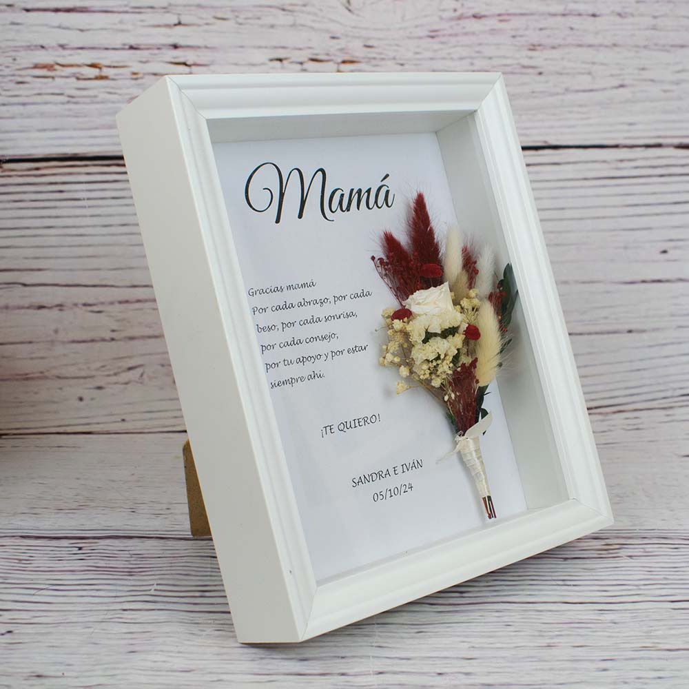 Marco de flores para regalo boda