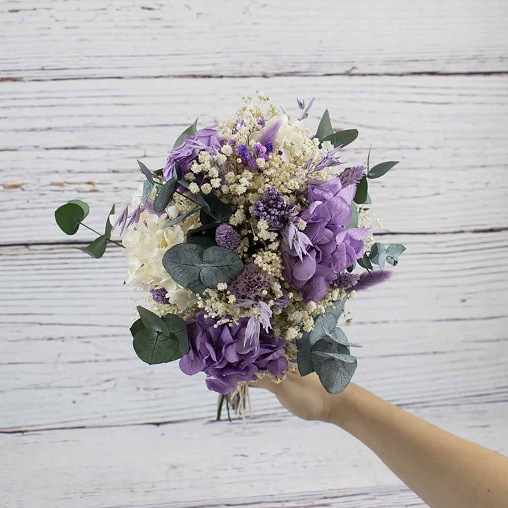 ramo de hortensias lilas