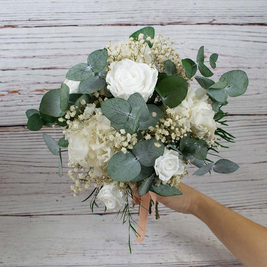 Ramo de rosas y hortensias Cristina