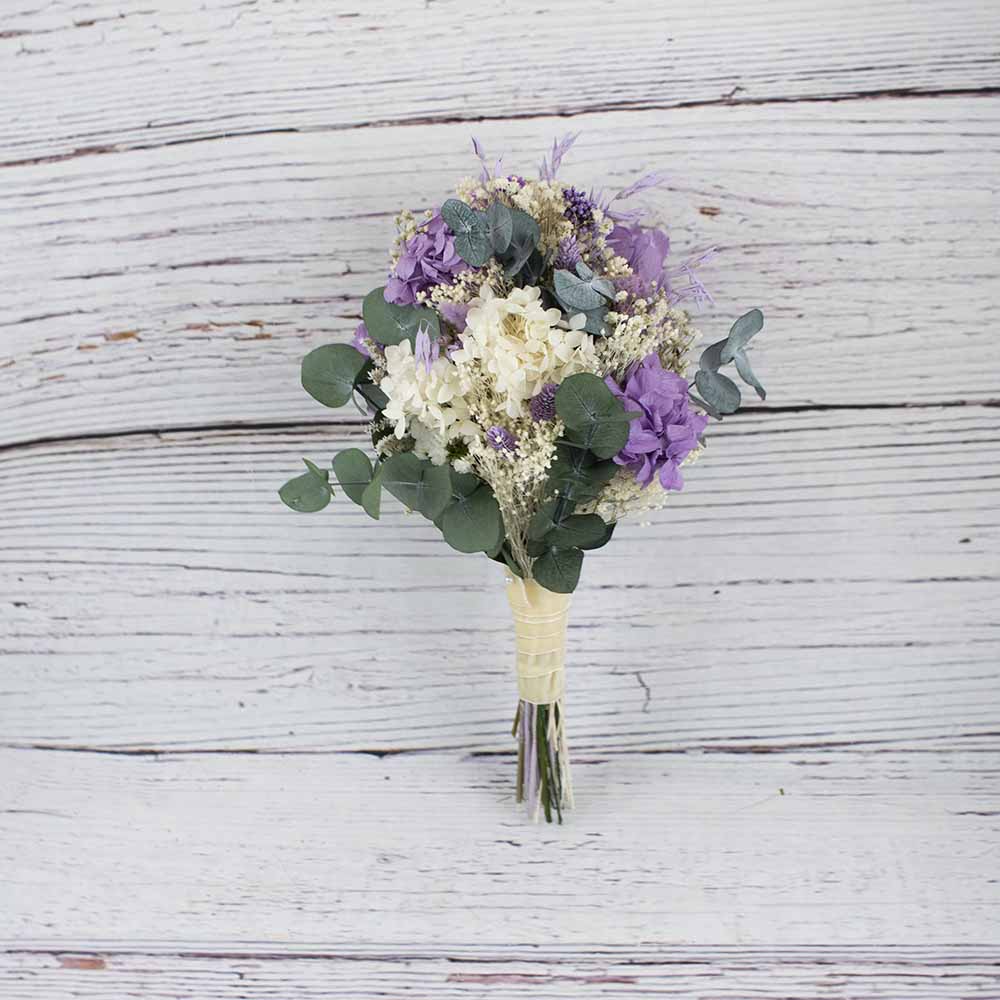 ramo hortensias lilas novia