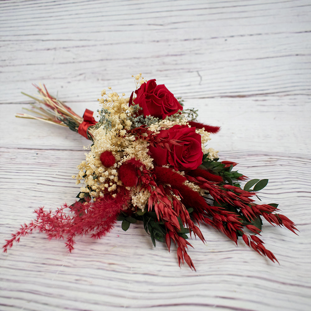 Ramo de rosas rojas eternas Cupido